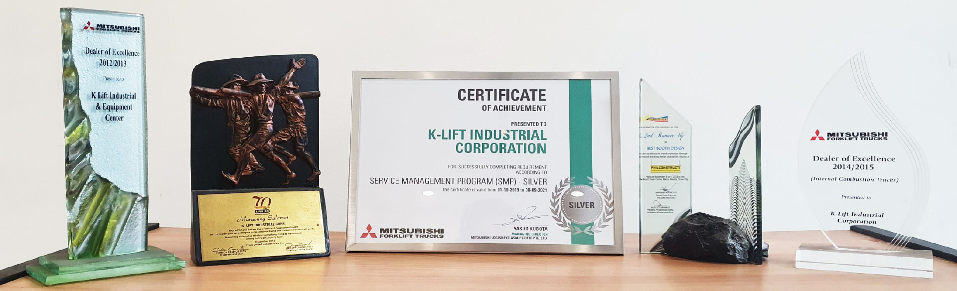 plaques and trophies - K-lift Industrial Corporation